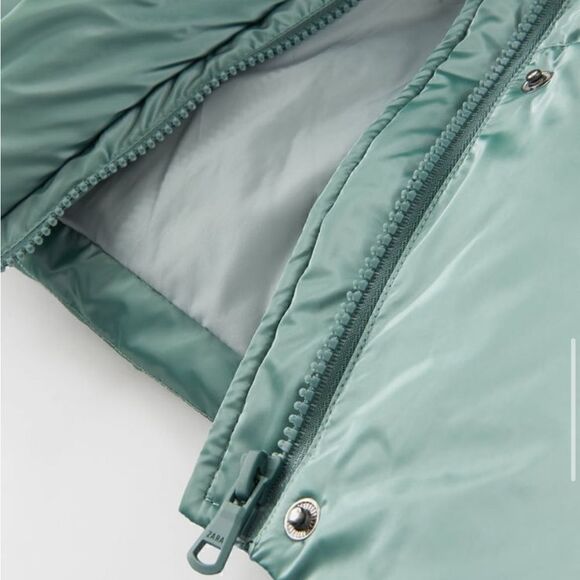 Zara Green Puffer - Picture 3 of 14